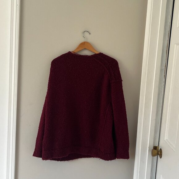Free People Lofty Songbird Boucle Oversized V-neck Burgundy Sweater Size Medium - Picture 5 of 5